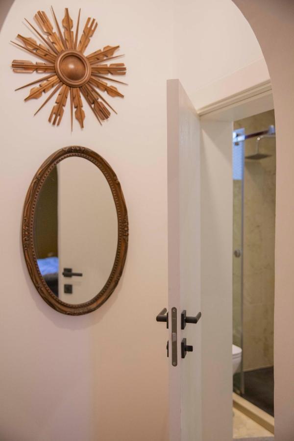 Central Sofia 3-Bedroom Apartment - Urban Art Gallery - Free Parking! Exterior photo